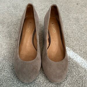 Aldo wedge suede heels